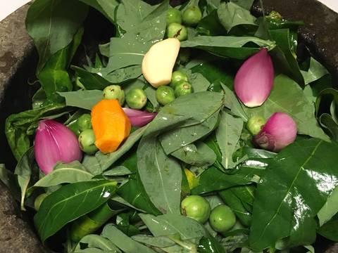Daun Singkong Tumbuk recipe step 1 photo