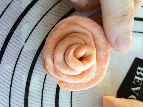 Pao Mawar Ubi | Sweet Potato Rose Bun recipe step 16 photo
