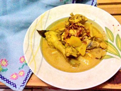 ❂ 3) Opor ayam kuning simple #BikinRamadanBerkesan