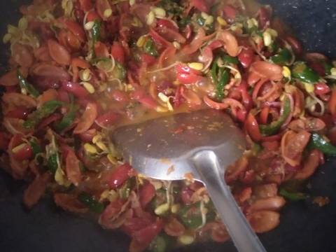 Tumis kulit melinjo campur taoge recipe step 4 photo