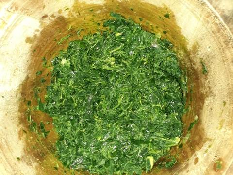 87. Pucuk ubi Tumbuk (khas Batak) recipe step 1 photo