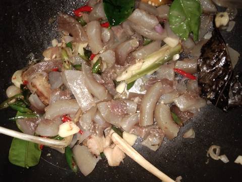Oseng Kikil lombok ijo mercon recipe step 5 photo