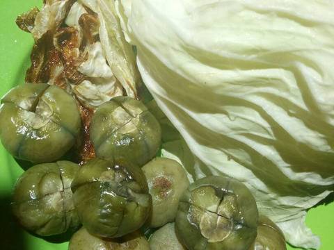 Sambel matah dan lalapan recipe step 2 photo