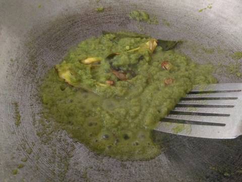 Ayam lado mudo (ayam masak hijau) recipe step 3 photo