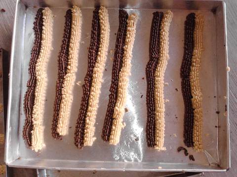 Kue Semprit Susu Coklat #BikinRamadanBerkesan recipe step 6 photo