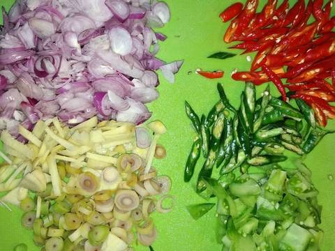 Tumis Bunga Pepaya Cakalang recipe step 1 photo