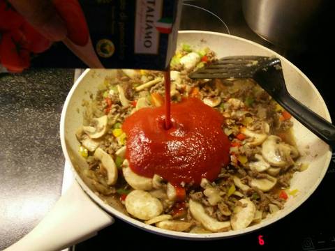 Resep Bolognese Sauce with Mushroom oleh Muslim Hijrah 