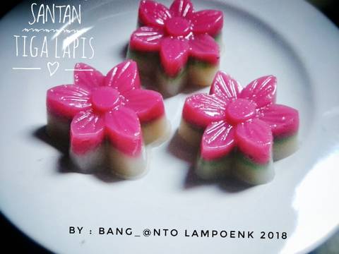 Kue Lapis Santan Tiga Lapis