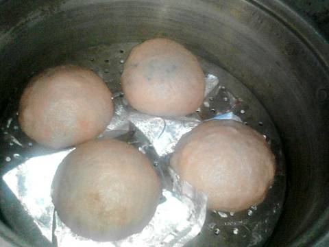 Pao Ubi isi Coklat Leleh recipe step 12 photo