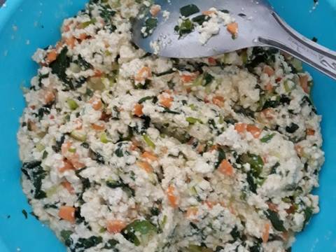 Tahu Bulat Sayur Bayam dan Wortel recipe step 1 photo