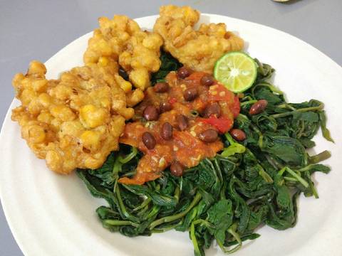 Plecing kangkung + bakwan jagung recipe step 4 photo