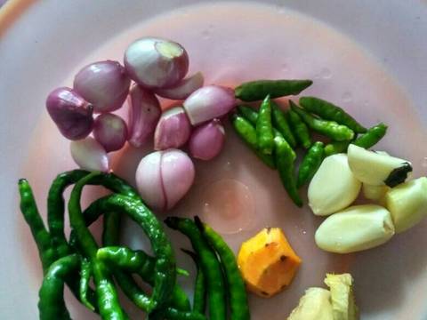 Pangek masin ikan tongkol recipe step 1 photo