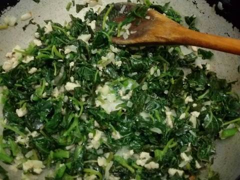 Spinach Omelette / Telur dadar bayam #step_by_step
