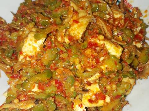 Tumis Pare, Tahu, dan Ikan Teri recipe step 5 photo