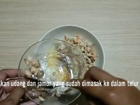 Martabak ranjau, isi udang recipe step 2 photo