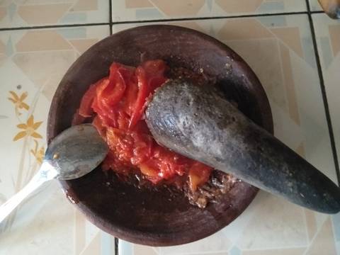 Lele sambal lalapan recipe step 8 photo