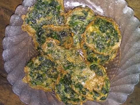 Omelette mie bayam