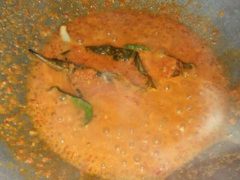 Seblak ceker pedas manis recipe step 2 photo