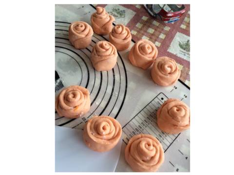 Pao Mawar Ubi | Sweet Potato Rose Bun recipe step 17 photo
