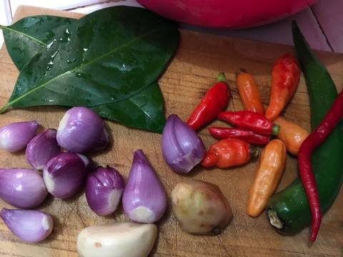 Tumis Pare Cumi sotong recipe step 1 photo