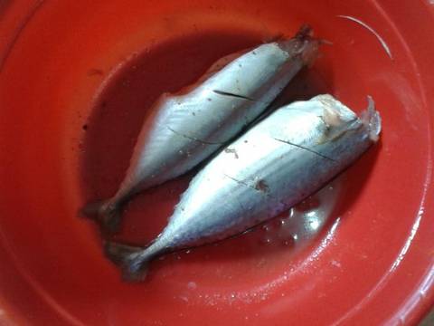 Ikan Kembung Suwir Sambel Korek recipe step 1 photo