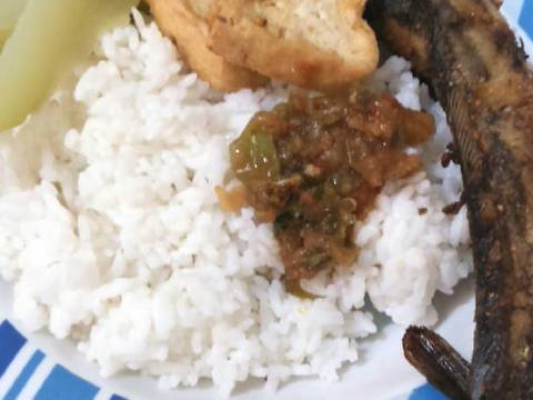 Sambal Terasi Gandaria Mentah recipe step 4 photo