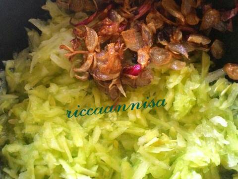Garut bilungka basantan (Timun serut kuah santan) recipe step 3 photo