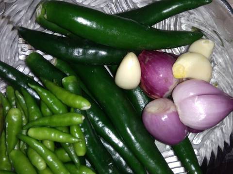 Sambal ijo padang recipe step 1 photo