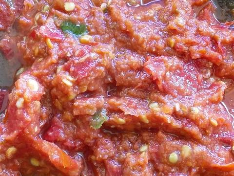 Ayam suwir telor punyuh