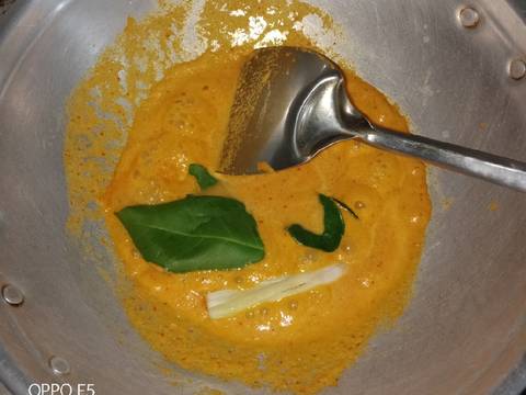 Santan Kuning Udang dan Labu Siam recipe step 2 photo