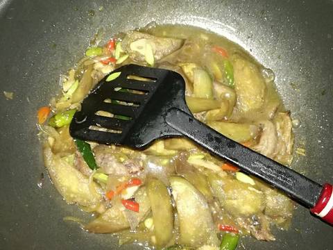 Oseng ikan asin peda petai terong recipe step 5 photo