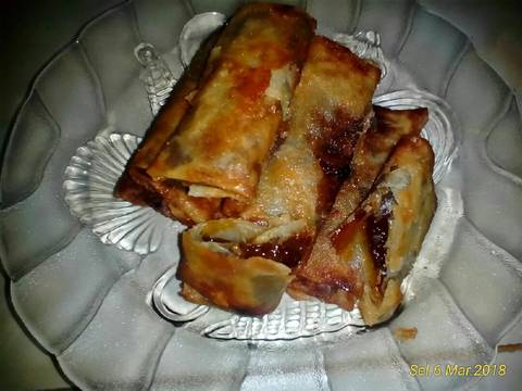 Lumpia isi jenang (dodol jawa) recipe step 4 photo