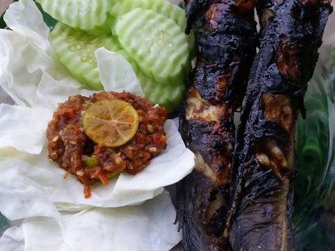 Ikan Lele Bakar Lalapan Sederhana recipe step 6 photo