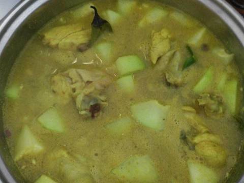 Ayam Pepaya Muda (Jukut Gedang) recipe step 5 photo