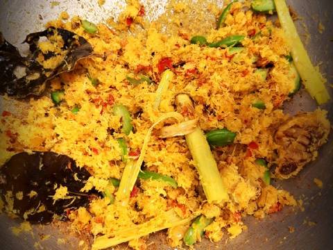 Daun Singkong Teri ala Buntil recipe step 3 photo