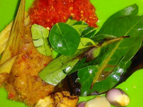 Rendang Ayam,Telur,Jengkol,daun Singkong nyossssssss recipe step 1 photo