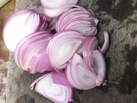 Ikan peda' tumis daun kemangi recipe step 5 photo