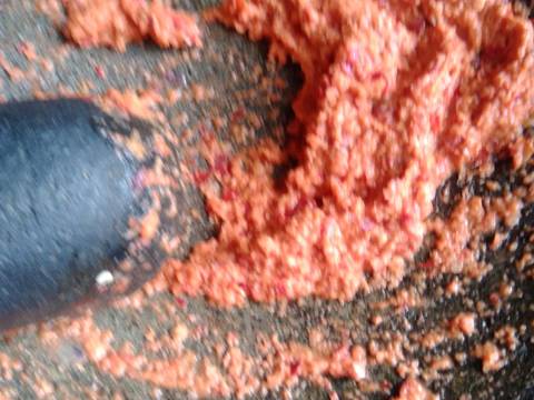 Tumis kulit melinjo campur taoge recipe step 3 photo