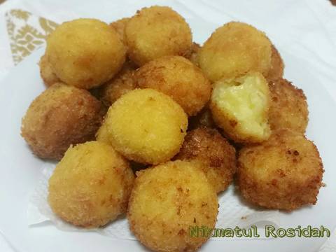  Resep Cheese Potato Balls Ala McDonald s oleh Nikmatul 