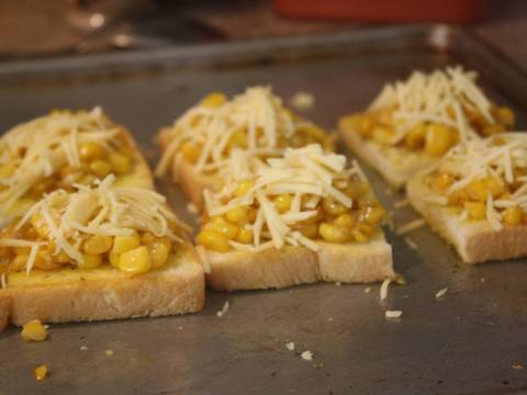 Resep Roti Panggang Jagung Keju oleh nani yusuf - Cookpad