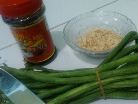 Tumis Kacang Panjang Ebi Sambal Roa recipe step 1 photo