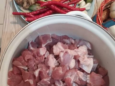 Resep Woku rica babi oleh almira zefanya - Cookpad