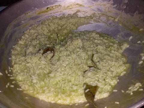 Nasi Uduk Daun Kelor recipe step 2 photo