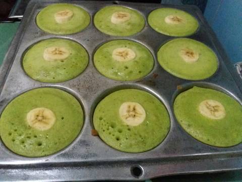 Kue lumpur pisang pandan topping piscok recipe step 5 photo