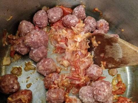 Sambal Goreng Krecek Bola-bola Daging recipe step 5 photo