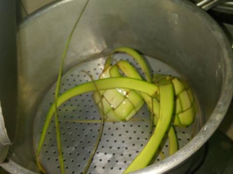 Ketupat Mie recipe step 3 photo