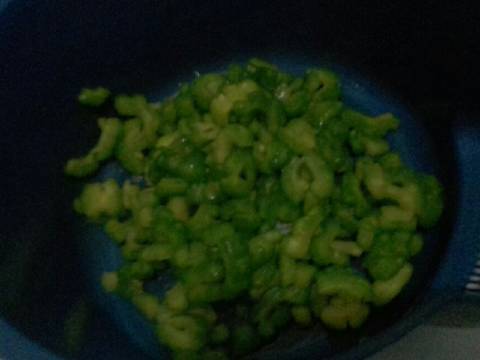 Pare pedas telor asin (tidak pahit)tanpa pakai garam recipe step 2 photo