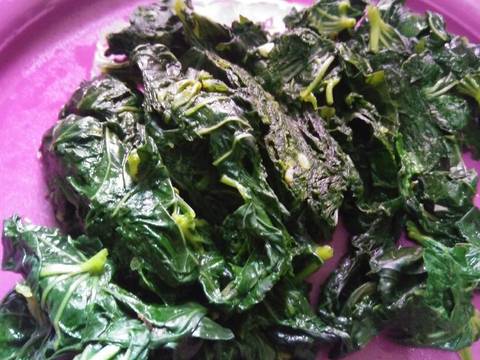 Daun telo (ubi jalar/rambat) rebus sambel bawang merah asam jawa recipe step 2 photo