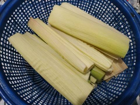 Lepet Jagung recipe step 3 photo