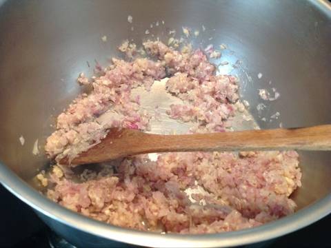 Rendang daging sapi tanpa daun kunyit recipe step 3 photo